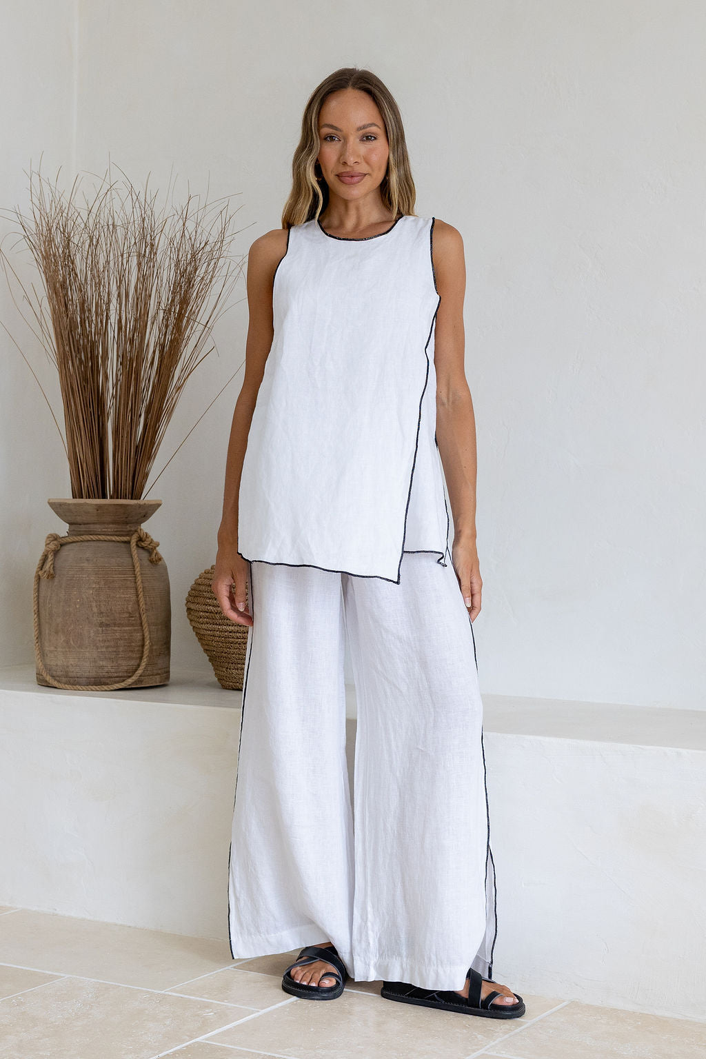 Ariosa Pants - White & Black